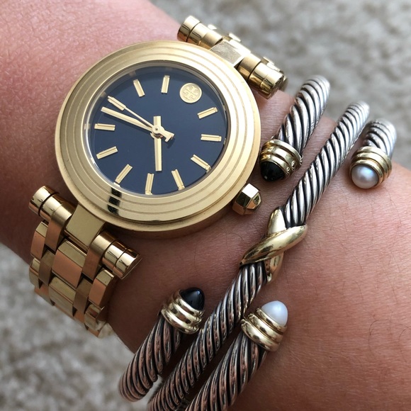 Tory Burch Classic T Watch - Picture 6 of 10